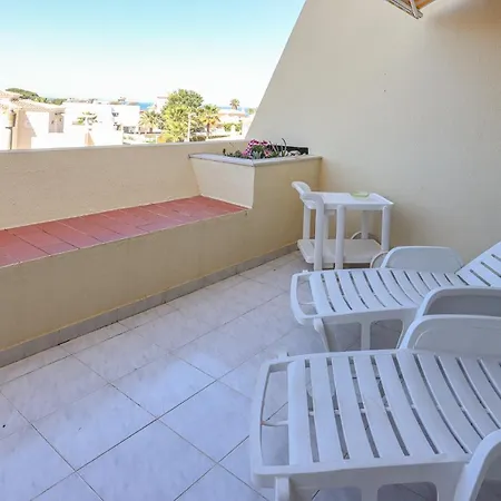 Apartment Apartamento Palmeira Gale - D-00-d - By Bedzy Guia (Faro)
