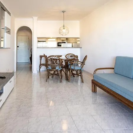 Apartment Apartamento Palmeira Gale - D-00-d - By Bedzy